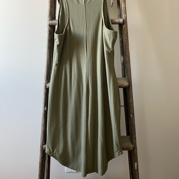 GENTLE FAWN | Dress - Picture 4 of 5